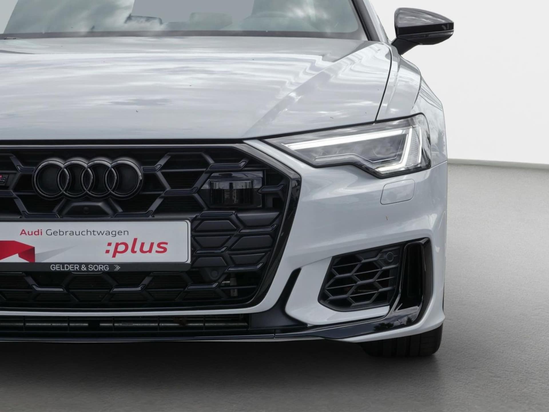 Audi S6 Avant