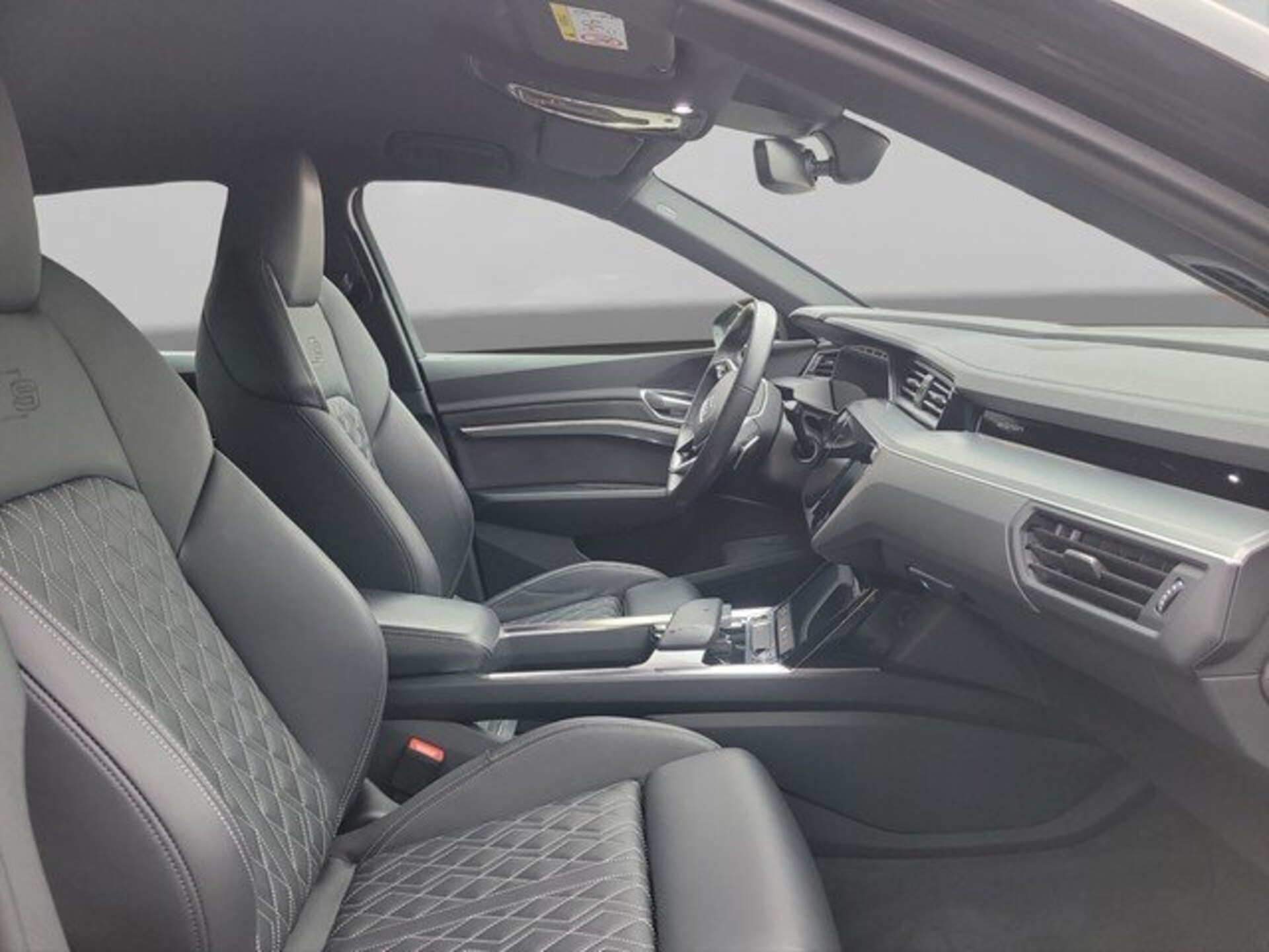 Audi e-tron Sportback S line