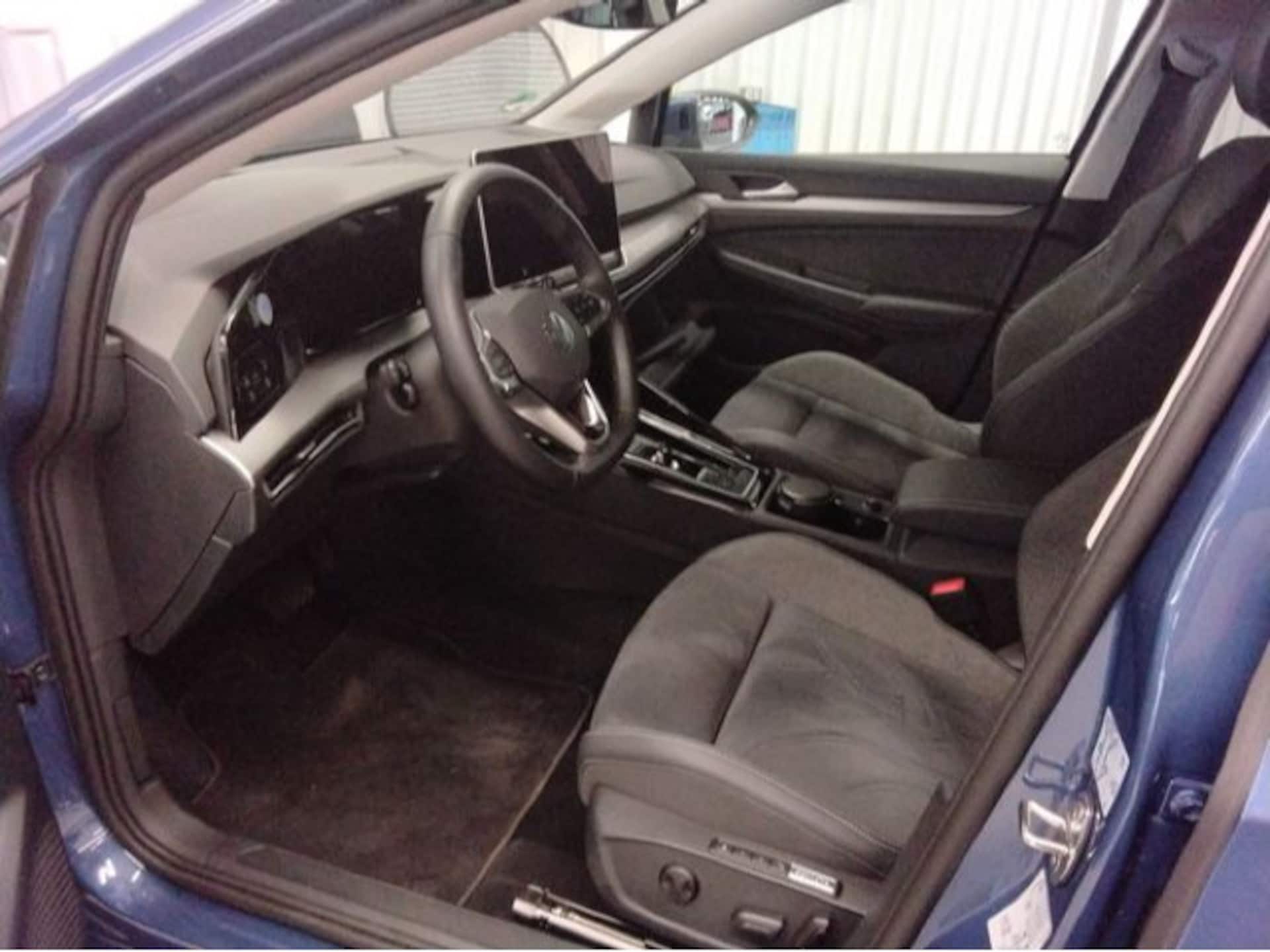 Volkswagen Golf Style