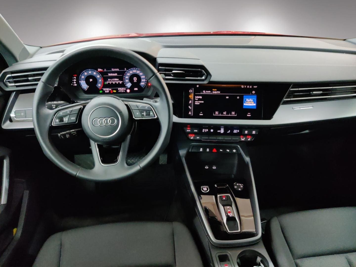 Bild über Audi A3 allstreet 35 TFSI S tronic - für weitere Informationen kontaktieren Sie den Audi Partner