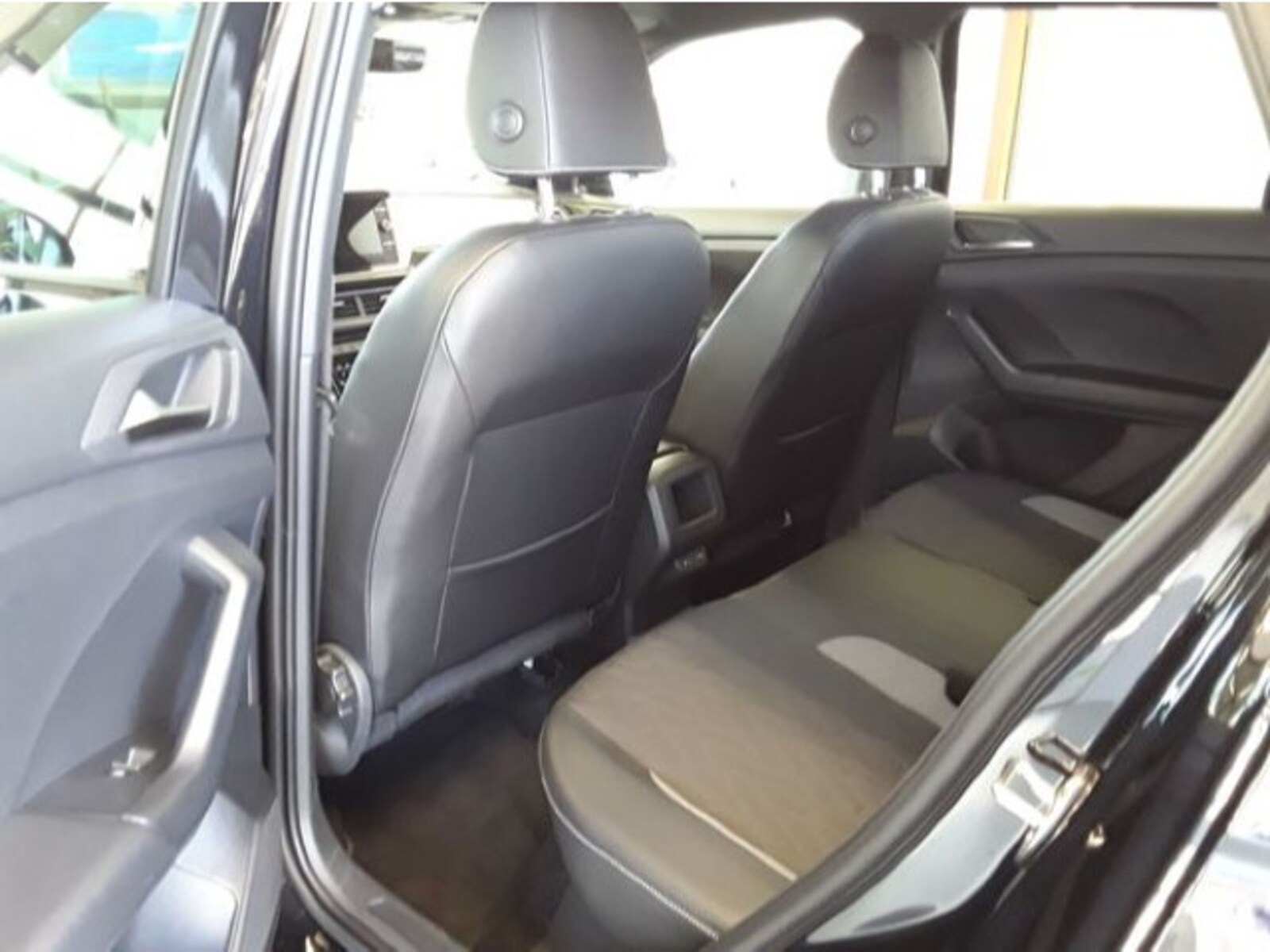Volkswagen T-Cross – Bild 8