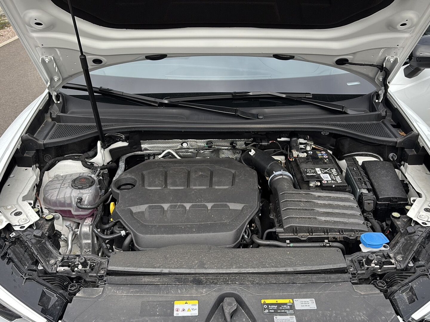 Bild über Audi Q3 TFSI quattro 180 kW S tronic - für weitere Informationen kontaktieren Sie den Audi Partner