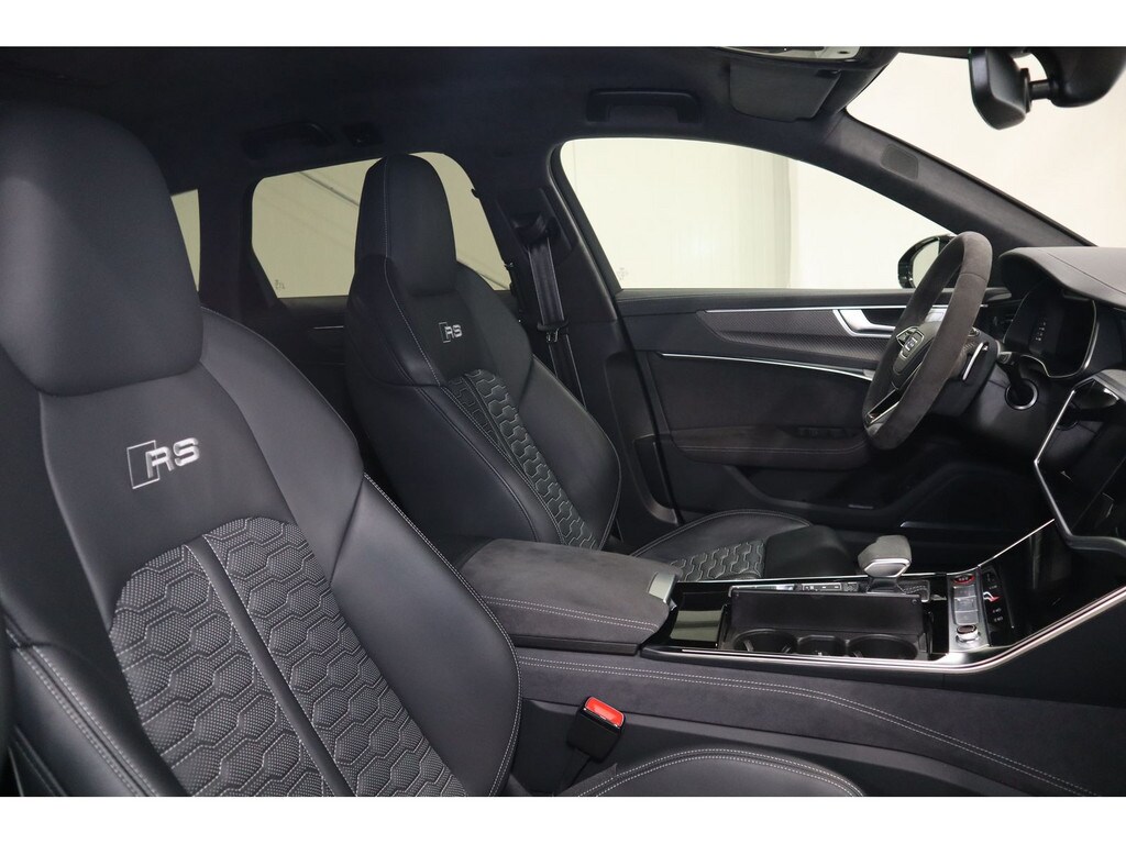 Image about Audi RS 6 Avant performance performance quattro tiptronic