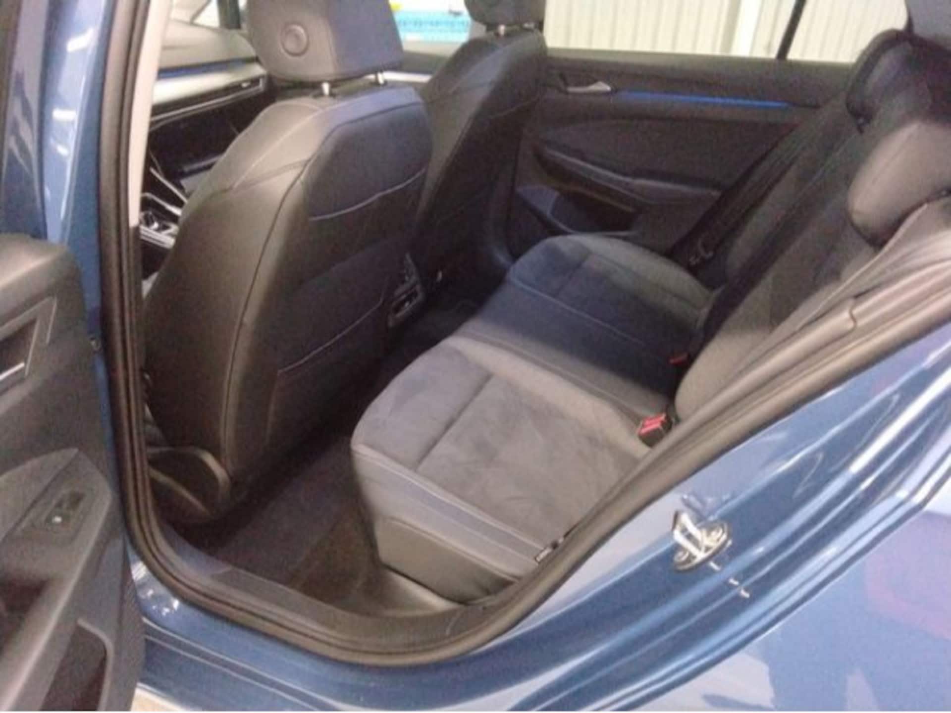 Volkswagen Golf Style