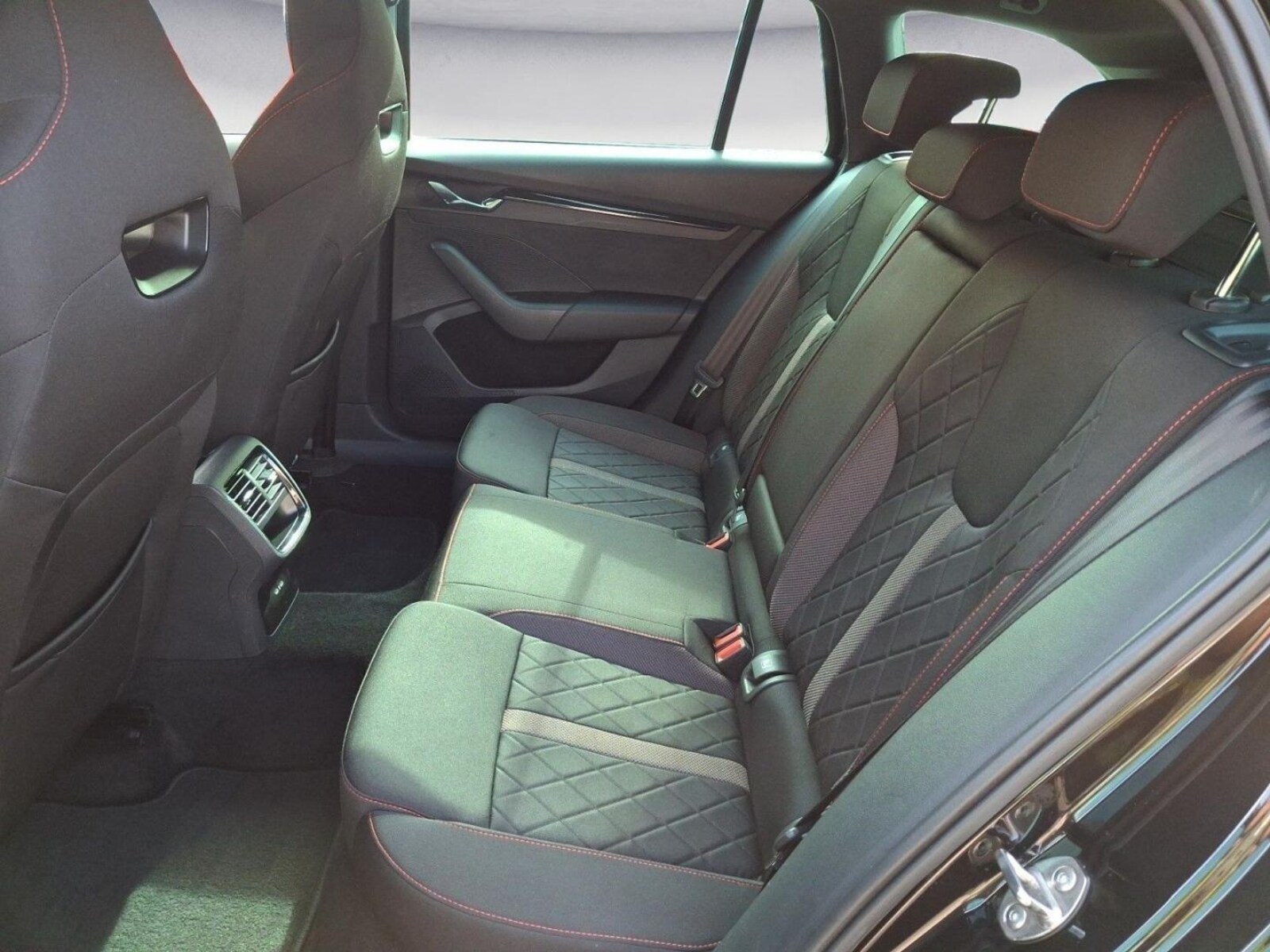 Škoda Octavia Combi – Bild 14