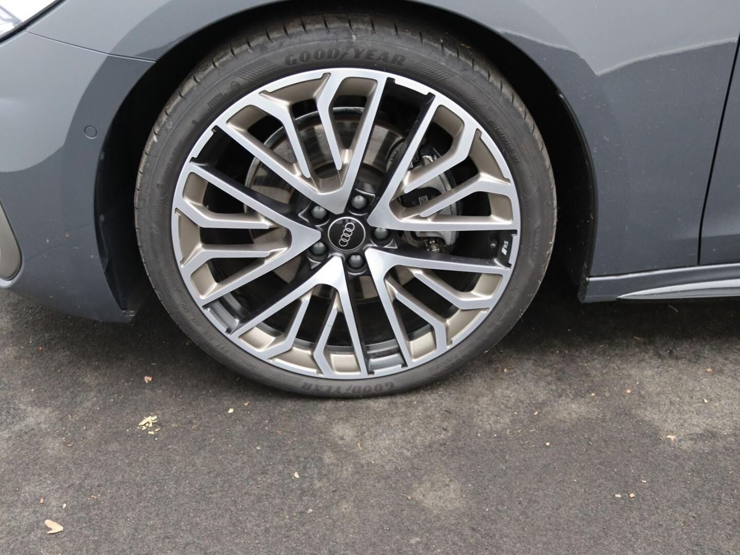 Bild über Audi A5 Avant TDI 150 kW S tronic - für weitere Informationen kontaktieren Sie den Audi Partner