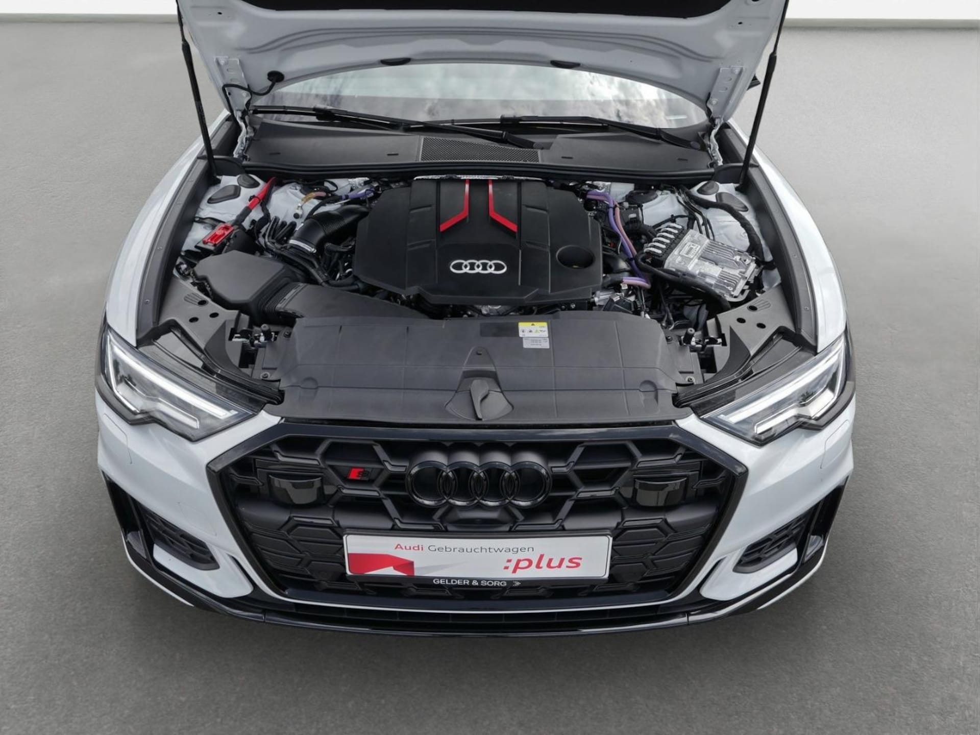 Audi S6 Avant