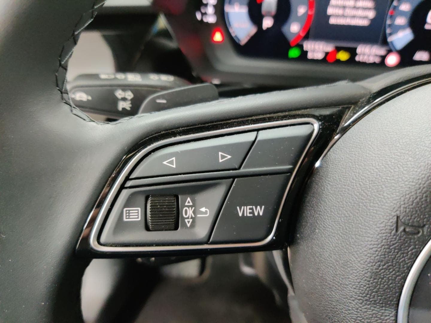 Bild über Audi A3 allstreet 35 TFSI S tronic - für weitere Informationen kontaktieren Sie den Audi Partner