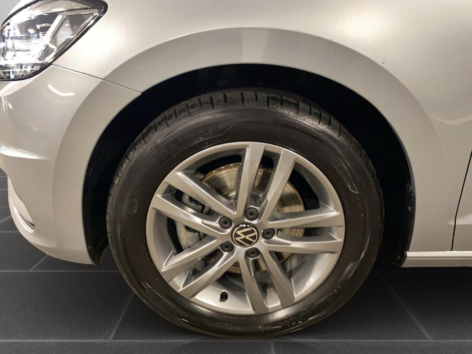 Volkswagen Touran – Bild 8