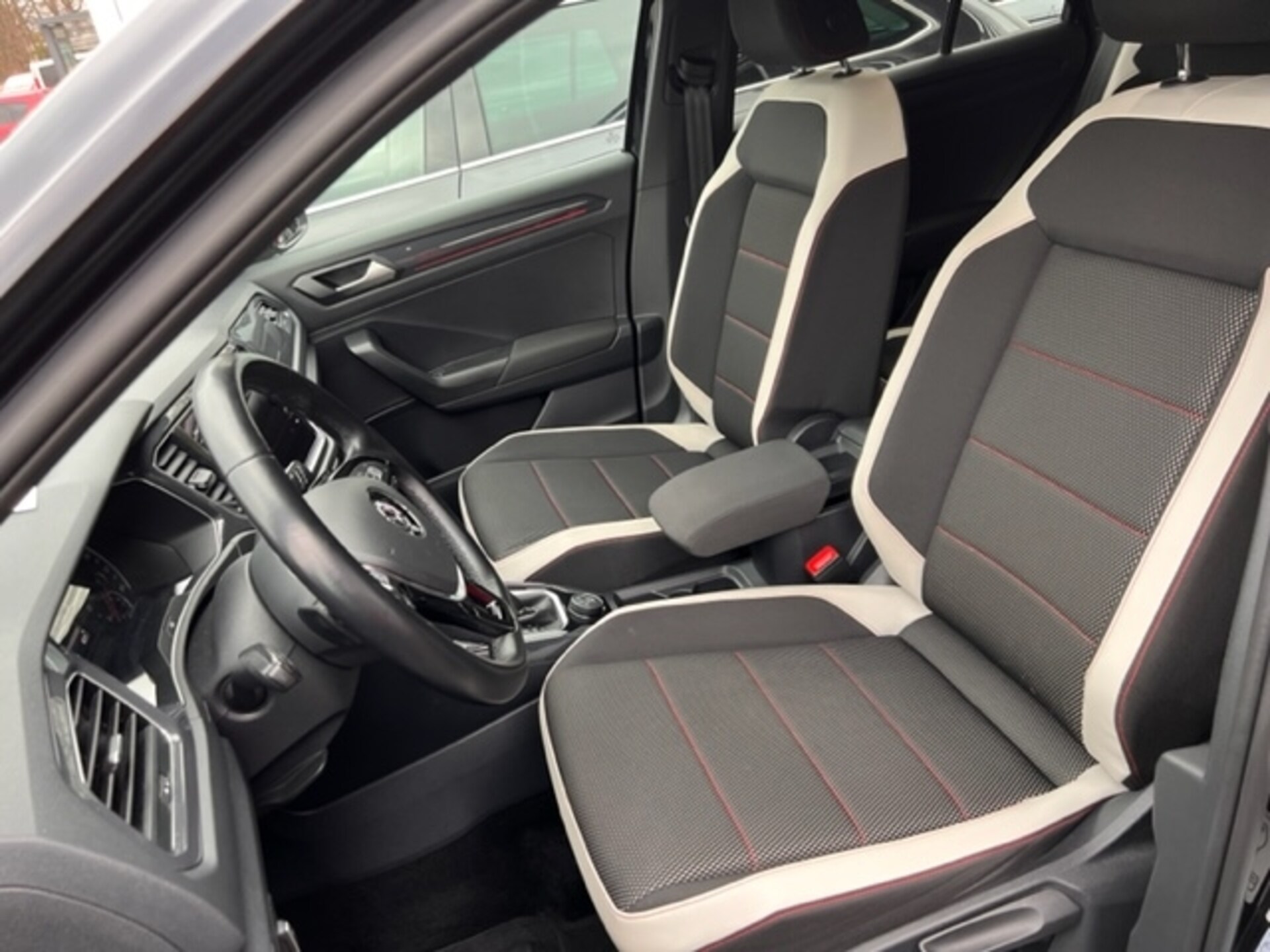 Volkswagen T-Roc Sport