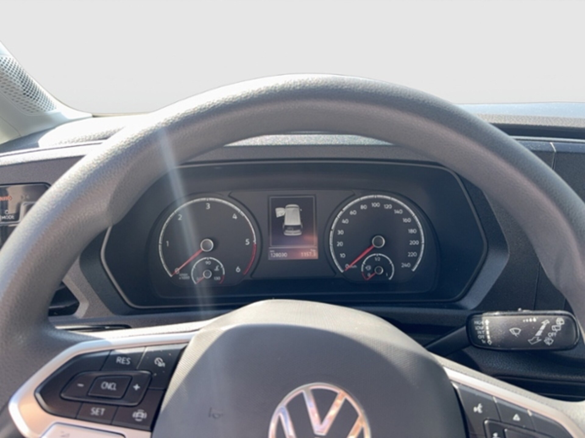 Volkswagen Caddy Basis-Modell