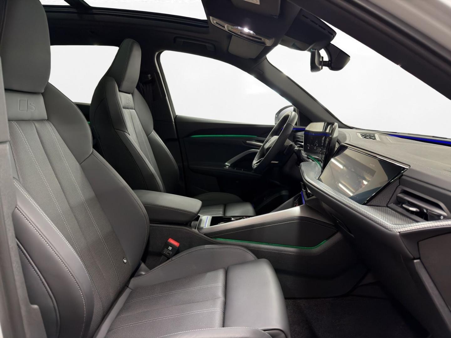 Bild über Audi Q5 SUV TFSI 150 kW S tronic - für weitere Informationen kontaktieren Sie den Audi Partner
