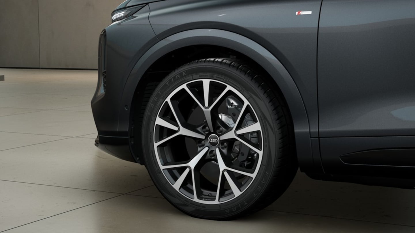 Bild über Audi Q7 SUV TDI quattro 220 kW tiptronic - für weitere Informationen kontaktieren Sie den Audi Partner
