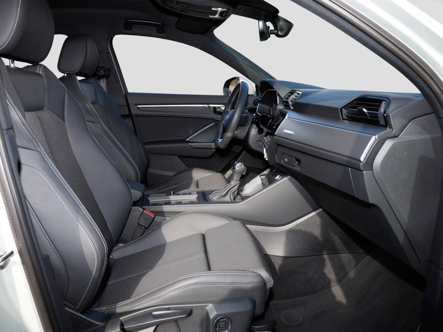 Bild über Audi Q3 Sportback S line 40 TDI quattro S tronic - für weitere Informationen kontaktieren Sie den Audi Partner