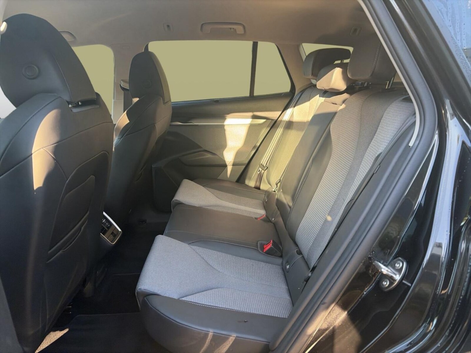 Škoda Enyaq – Bild 12