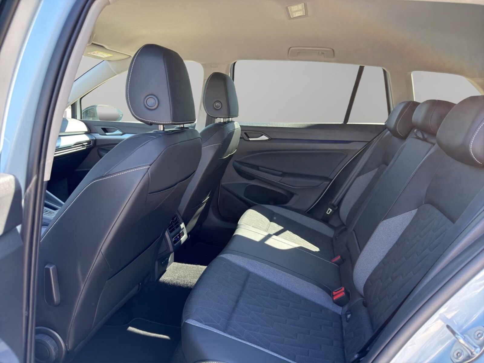 Volkswagen Golf Variant – Bild 13