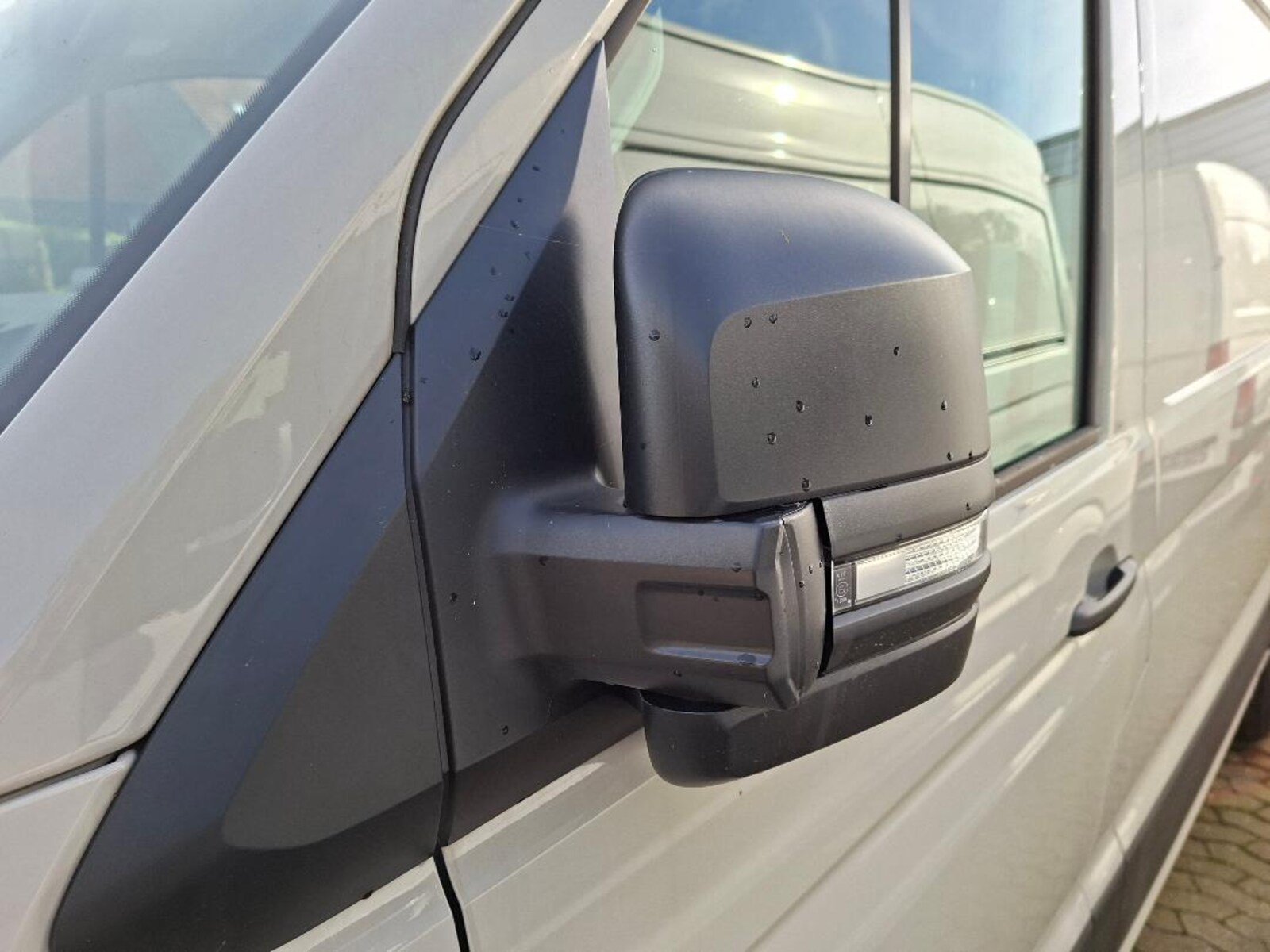 Volkswagen Crafter Kasten mittlerer Radstand – Bild 8