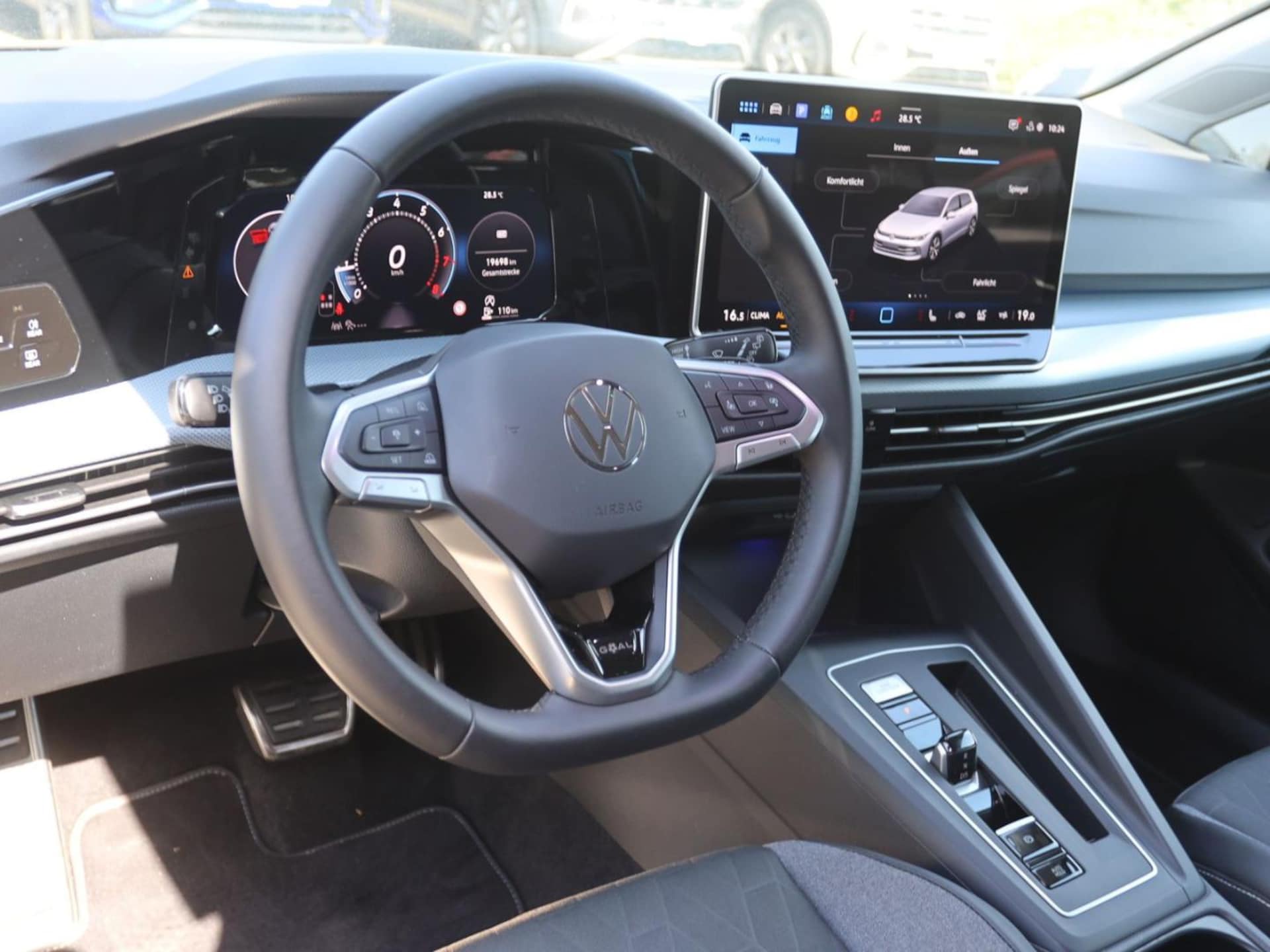 Volkswagen Golf Life