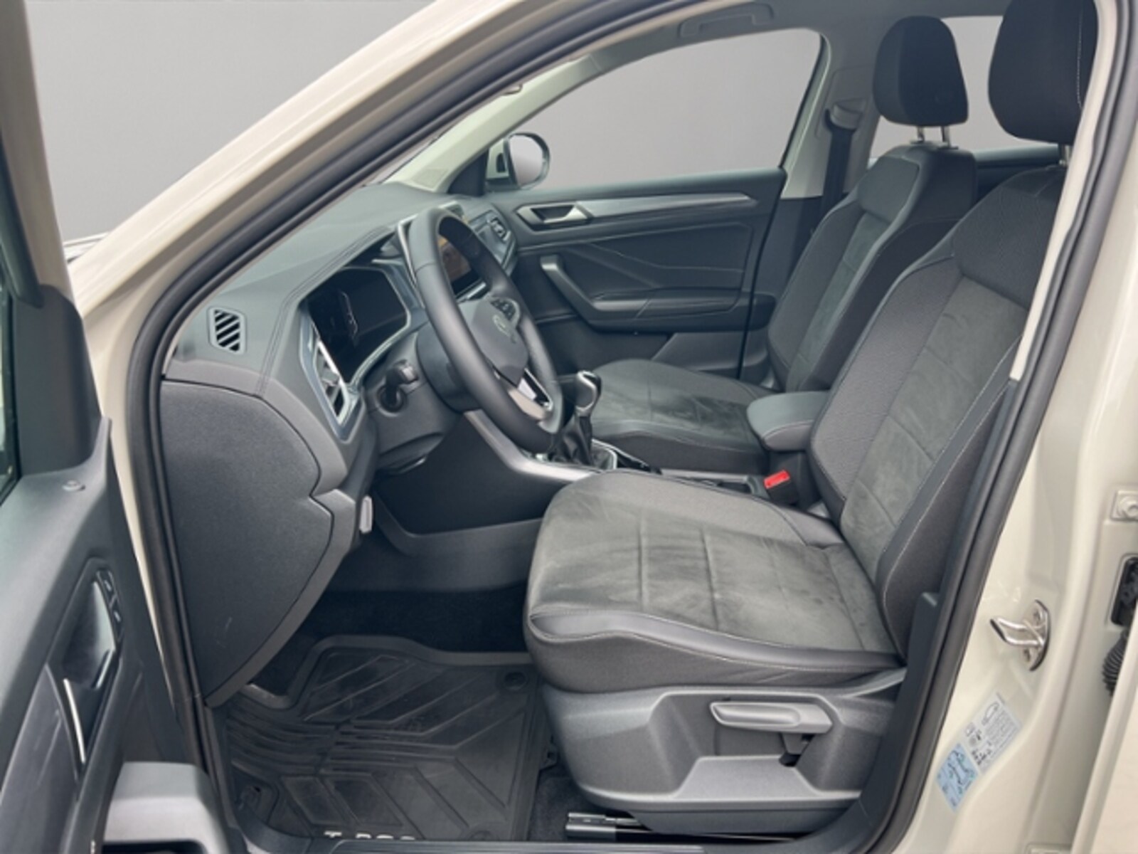 Volkswagen T-Roc – Bild 8