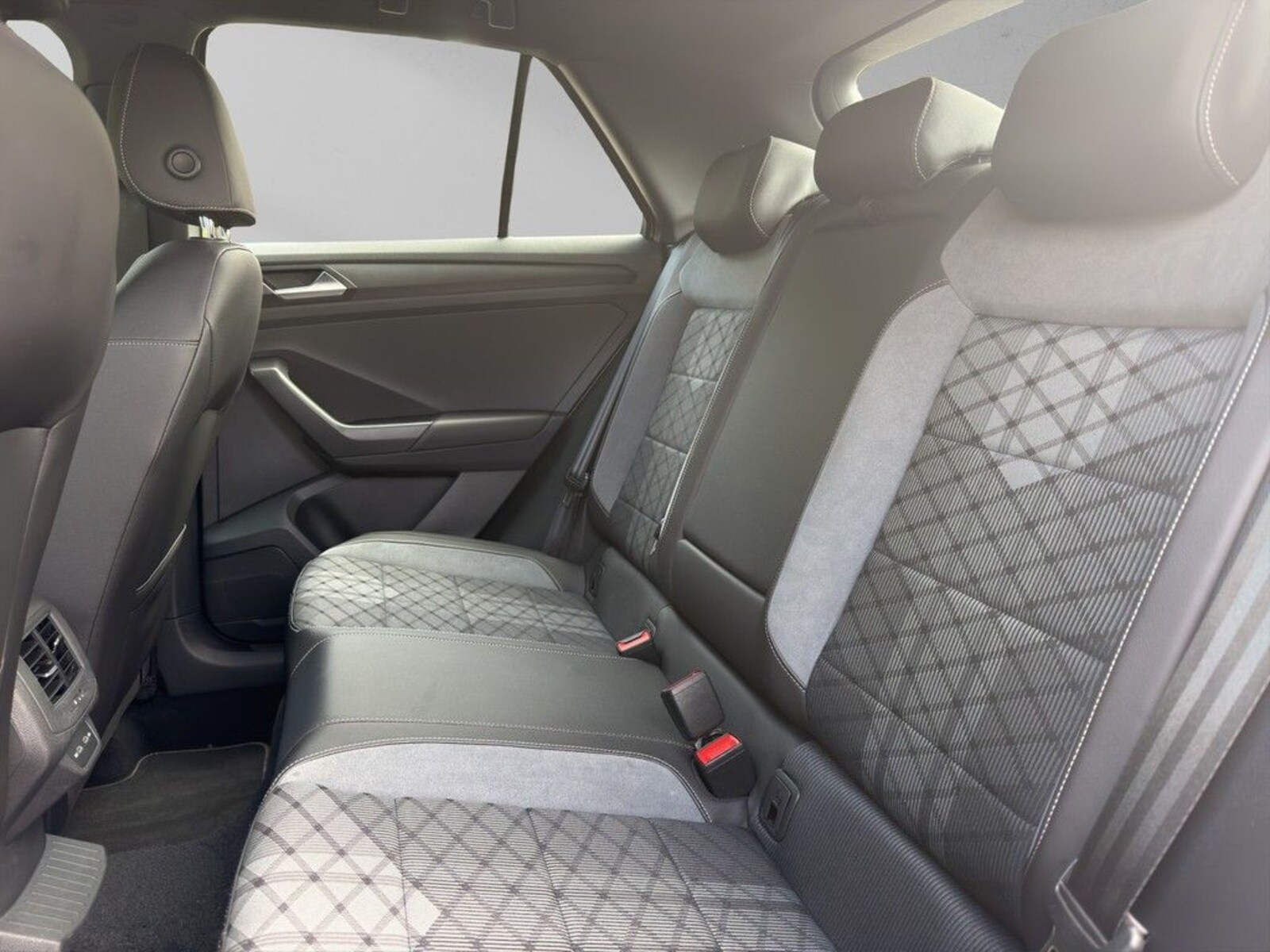 Volkswagen T-Roc – Bild 15