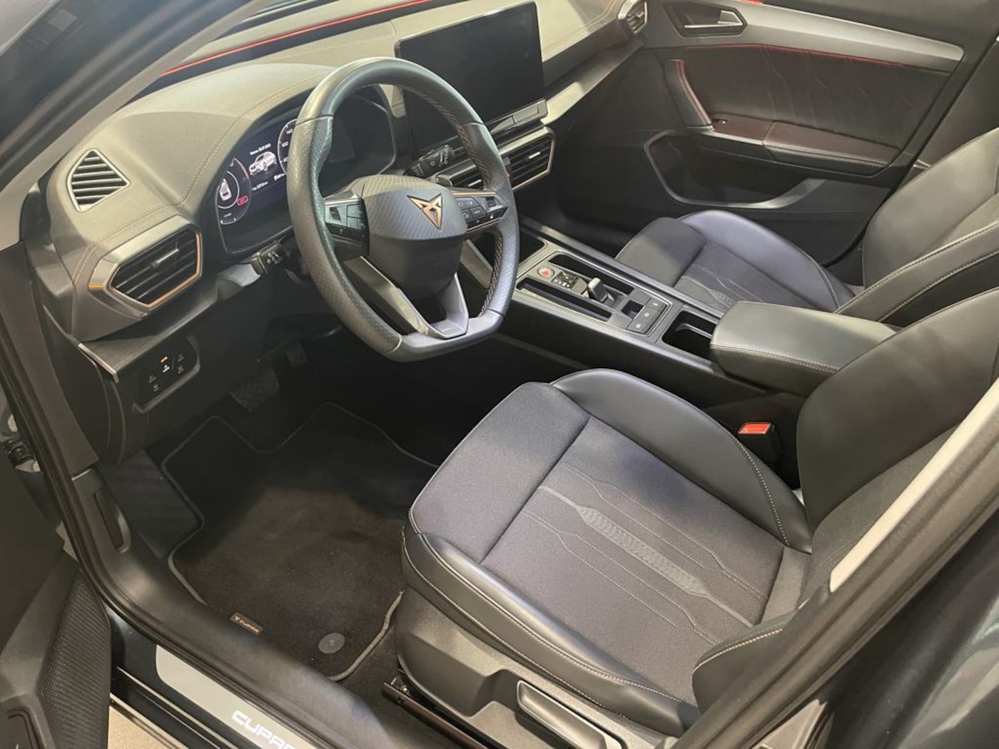 CUPRA Formentor 1.4 e-Hybrid Tech Edition DSG 150 kW (204 CV) — photo 10