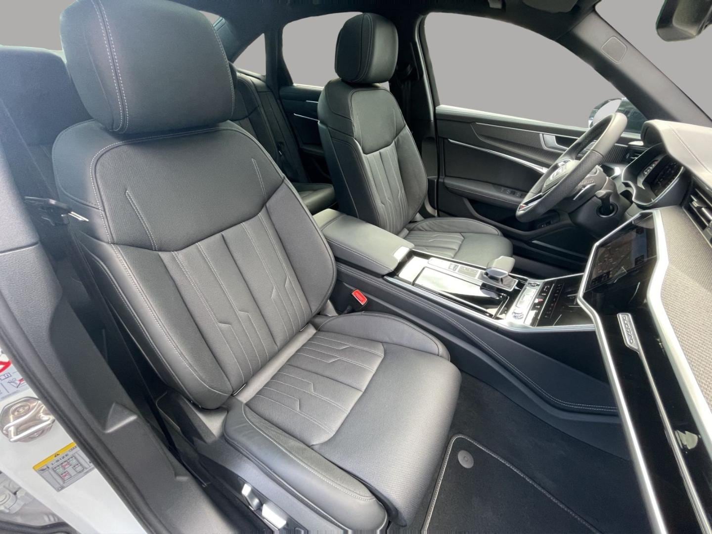 Bild über Audi A6 Limousine S line 45 TFSI quattro S tronic - für weitere Informationen kontaktieren Sie den Audi Partner