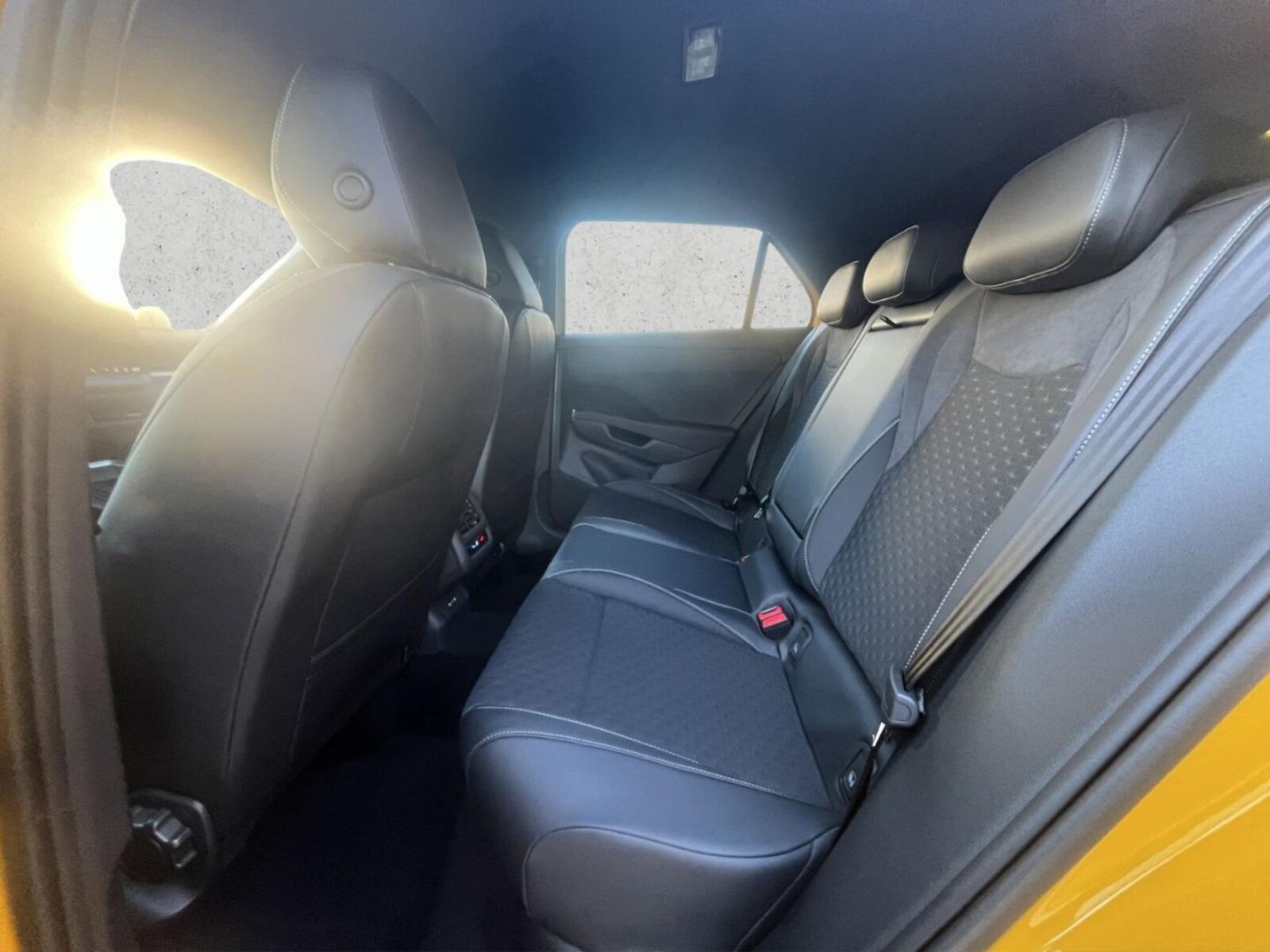 Volkswagen T-Roc – Bild 12