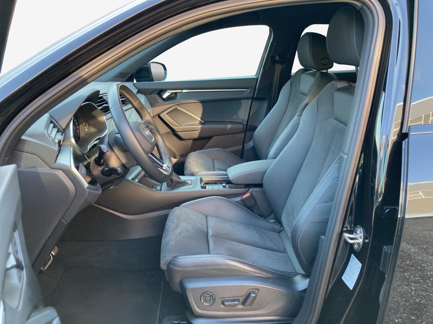Image about Audi Q3 Sportback Attraction S line 35 TFSI 110 kW (150 PS) S tronic