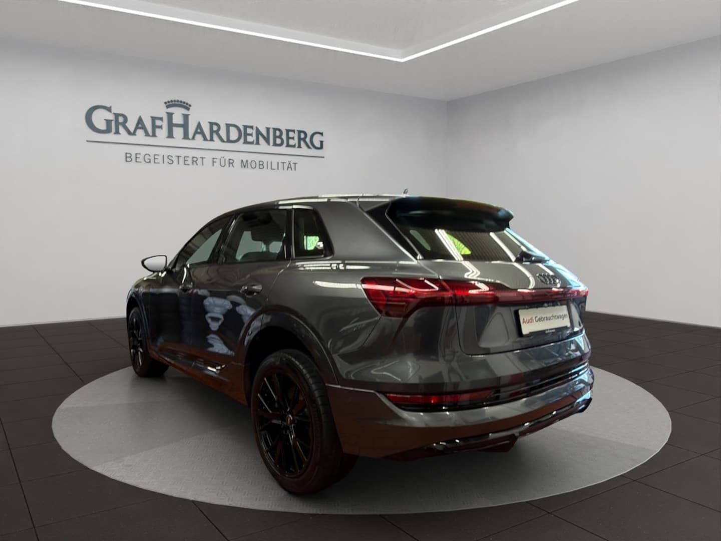 Bild über Audi e-tron S line 55 quattro - für weitere Informationen kontaktieren Sie den Audi Partner