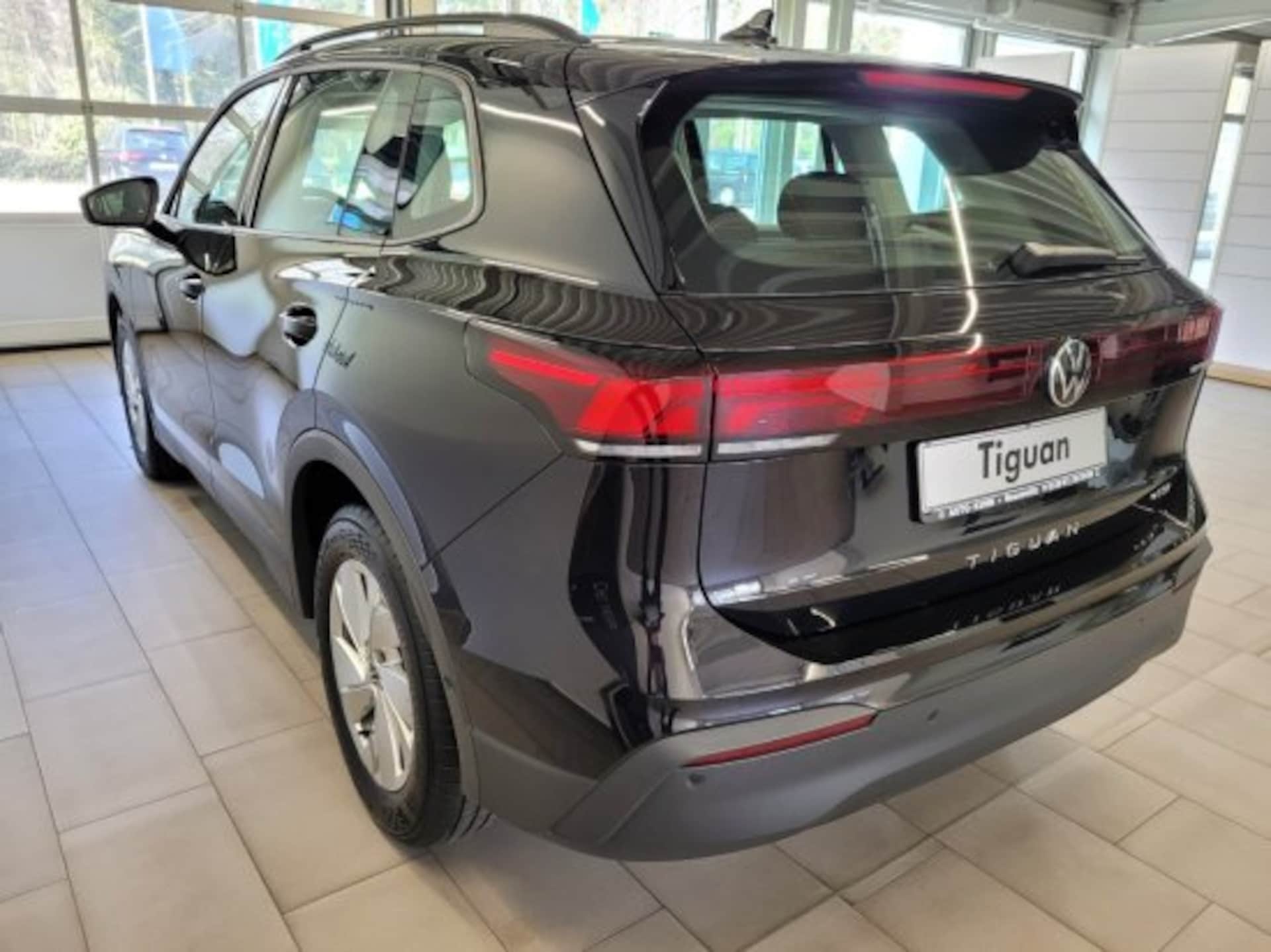 Volkswagen Tiguan Basis-Modell