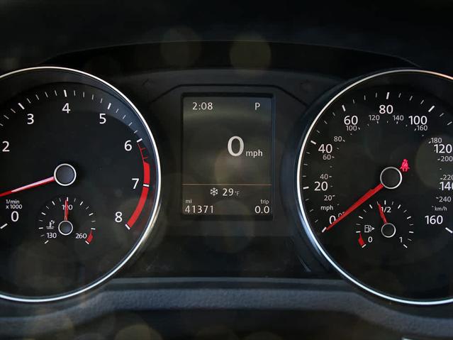 2019 VOLKSWAGEN PASSAT - Image 13