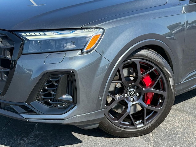 2025 Audi SQ7