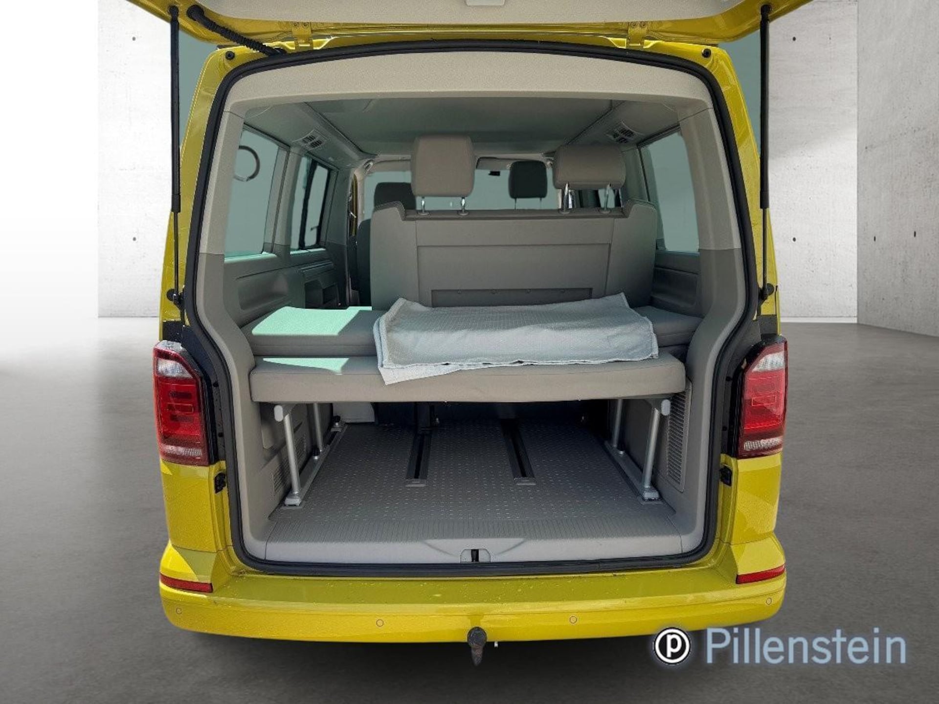 Volkswagen T6 California Beach