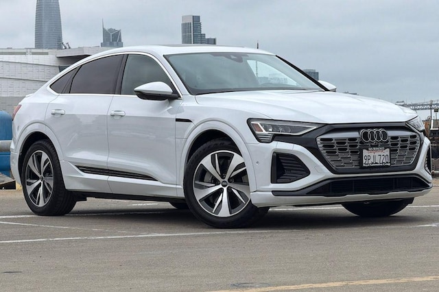 2024 Audi Q8 Sportback e-tron