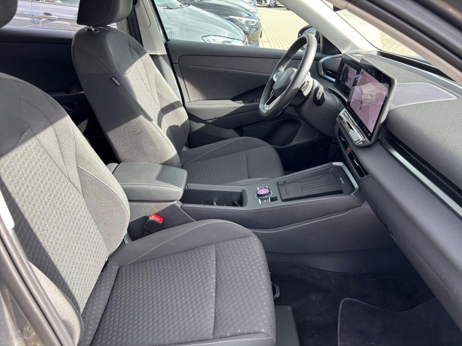 Volkswagen T-Roc – Bild 18