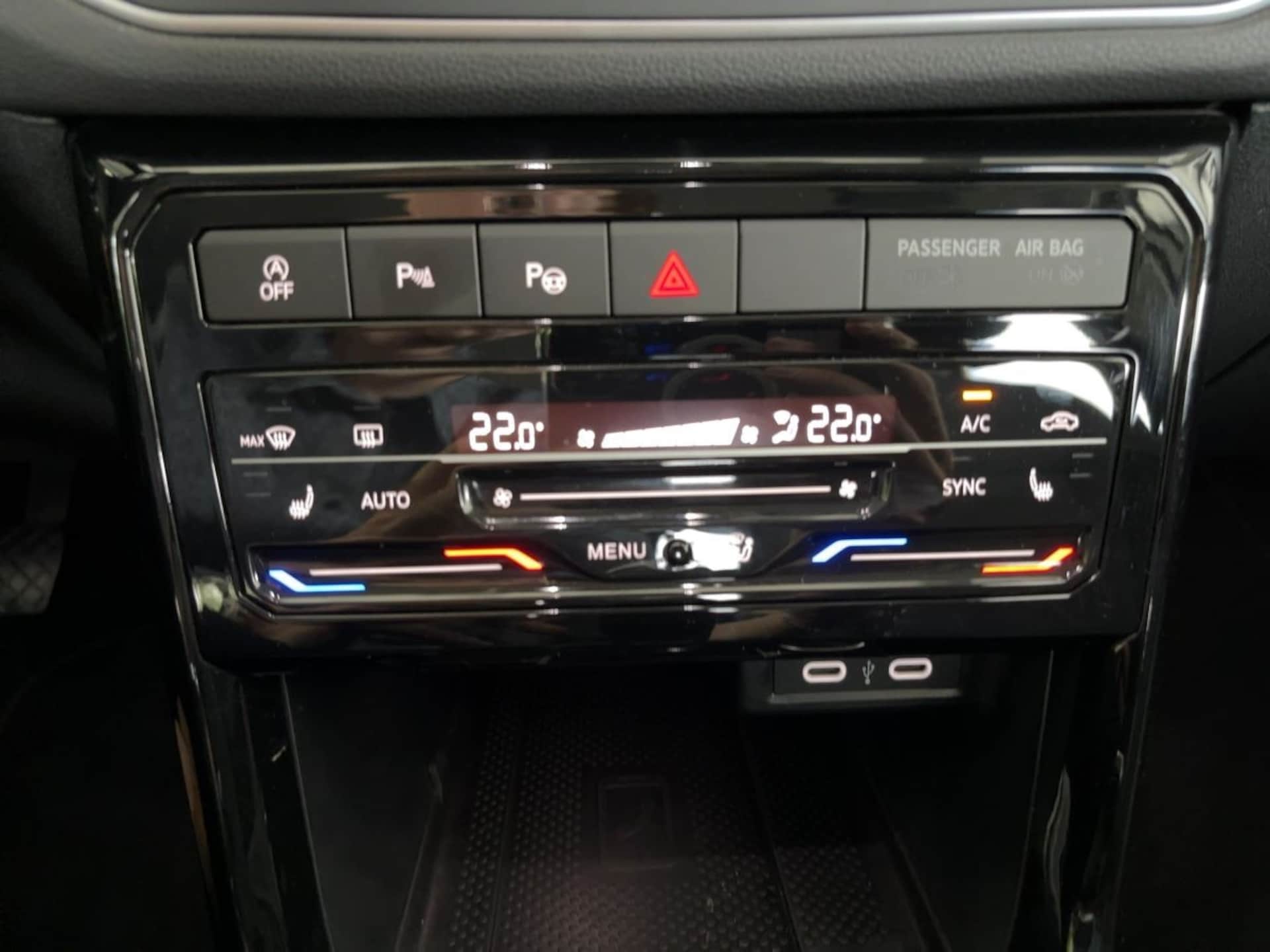 Volkswagen T-Cross Style