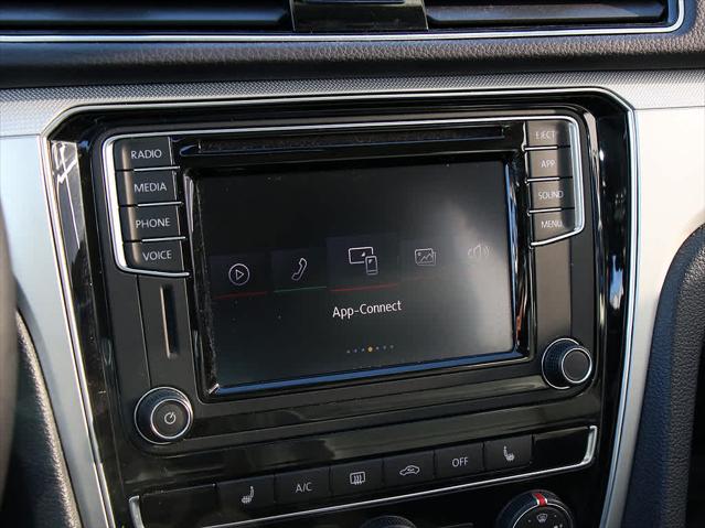 2019 VOLKSWAGEN PASSAT - Image 15