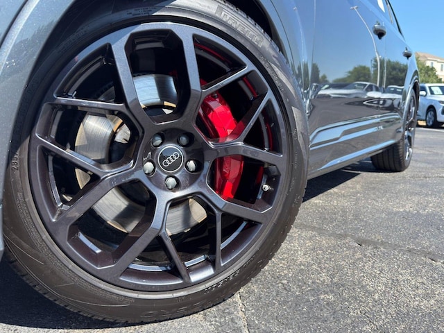 2025 Audi SQ7