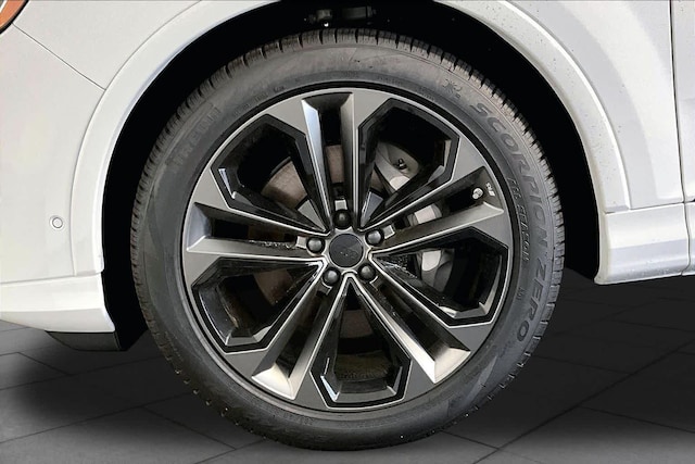 2026 Audi Q7 S Line Premium Plus - Photo 12