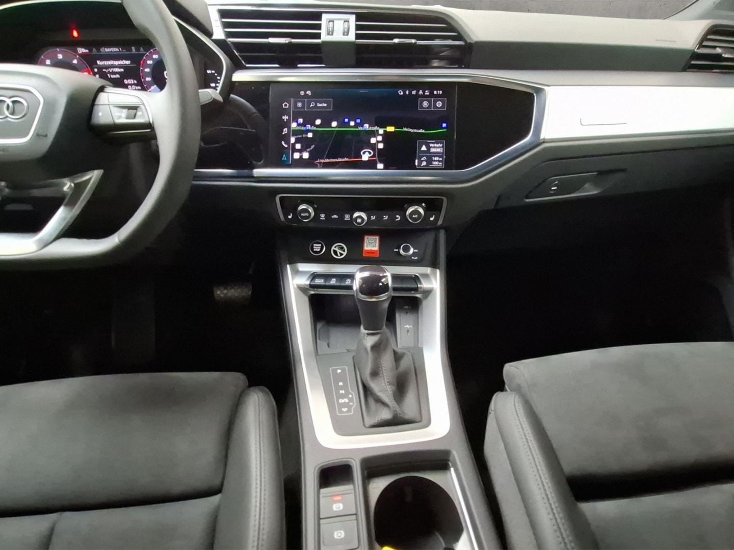 Bild über Audi Q3 Sportback S line 35 TDI S tronic - für weitere Informationen kontaktieren Sie den Audi Partner