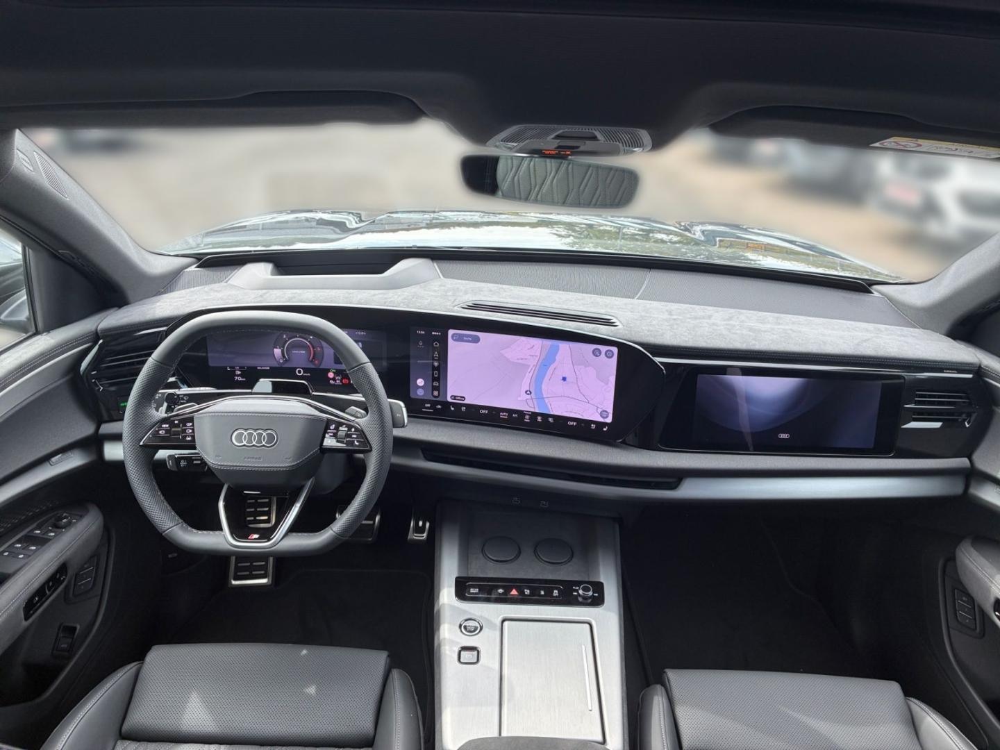 Bild über Audi Q7 SUV TDI quattro 220 kW tiptronic - für weitere Informationen kontaktieren Sie den Audi Partner