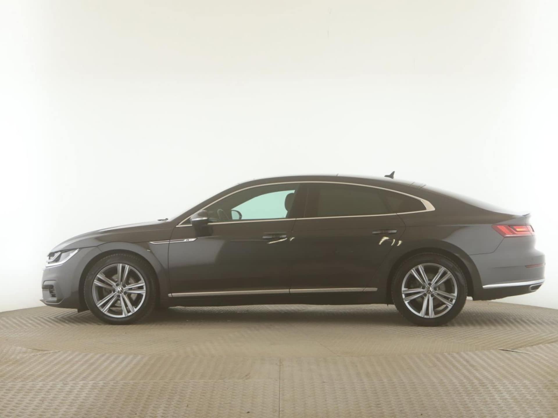 Volkswagen Arteon R-Line