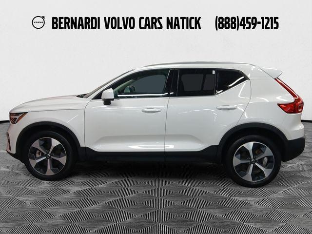 2024 Volvo XC40