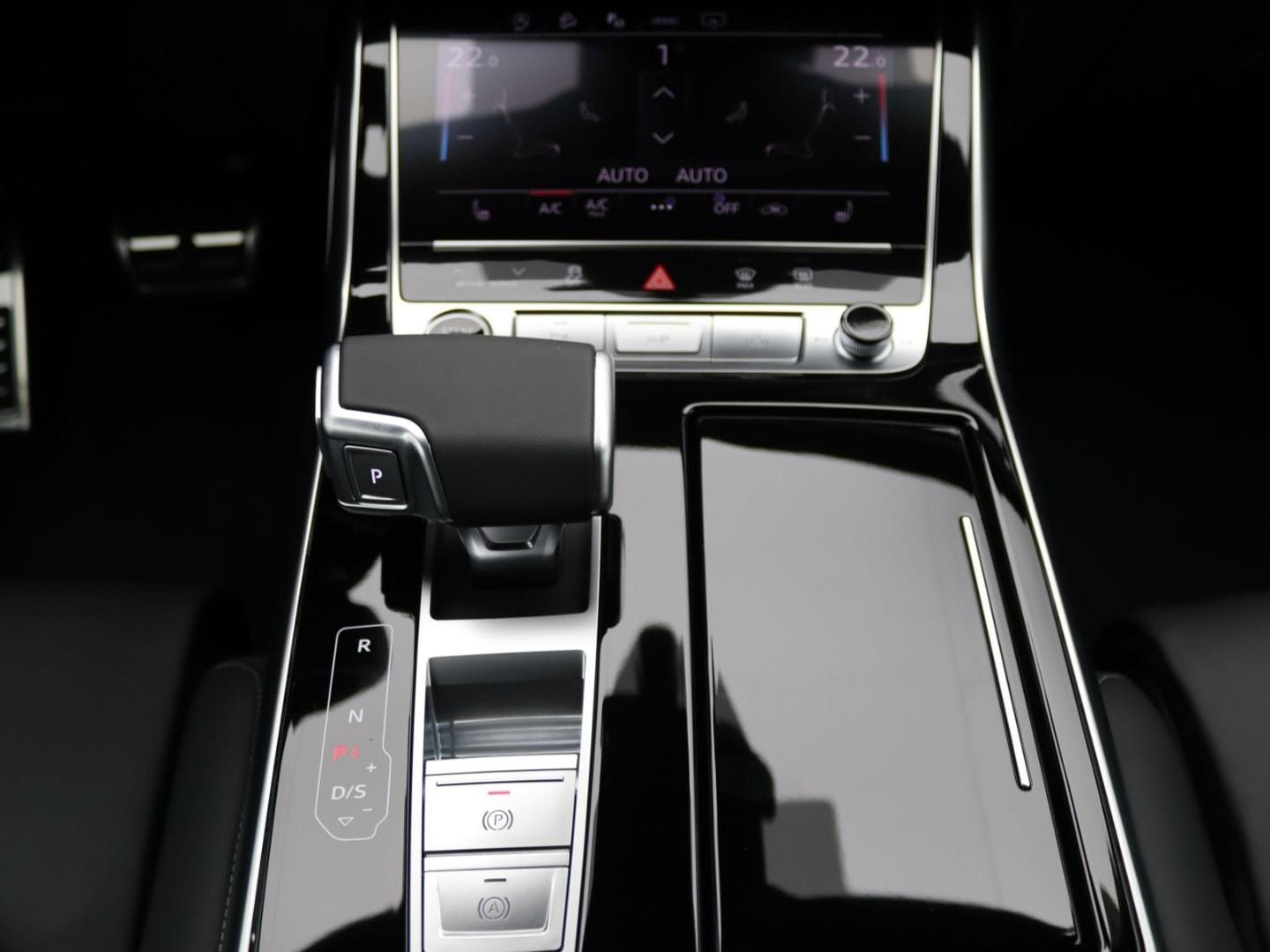 Bild über Audi Q8 SUV 50 TDI quattro tiptronic - für weitere Informationen kontaktieren Sie den Audi Partner
