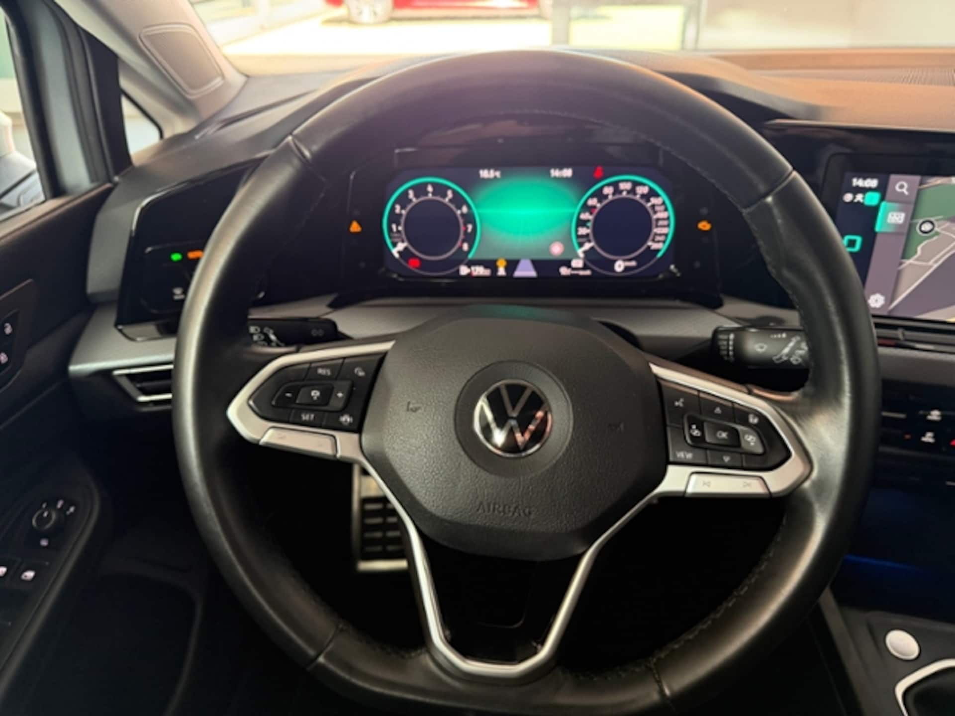 Volkswagen Golf Active