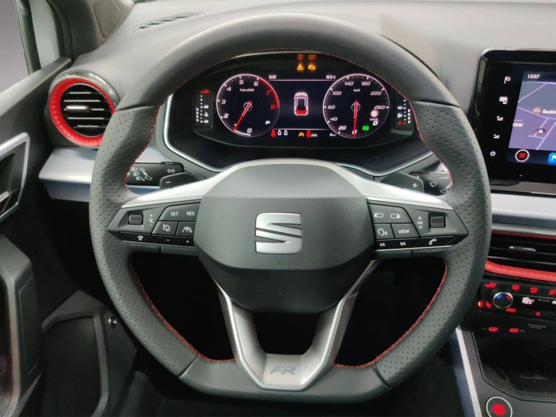 SEAT Arona FR