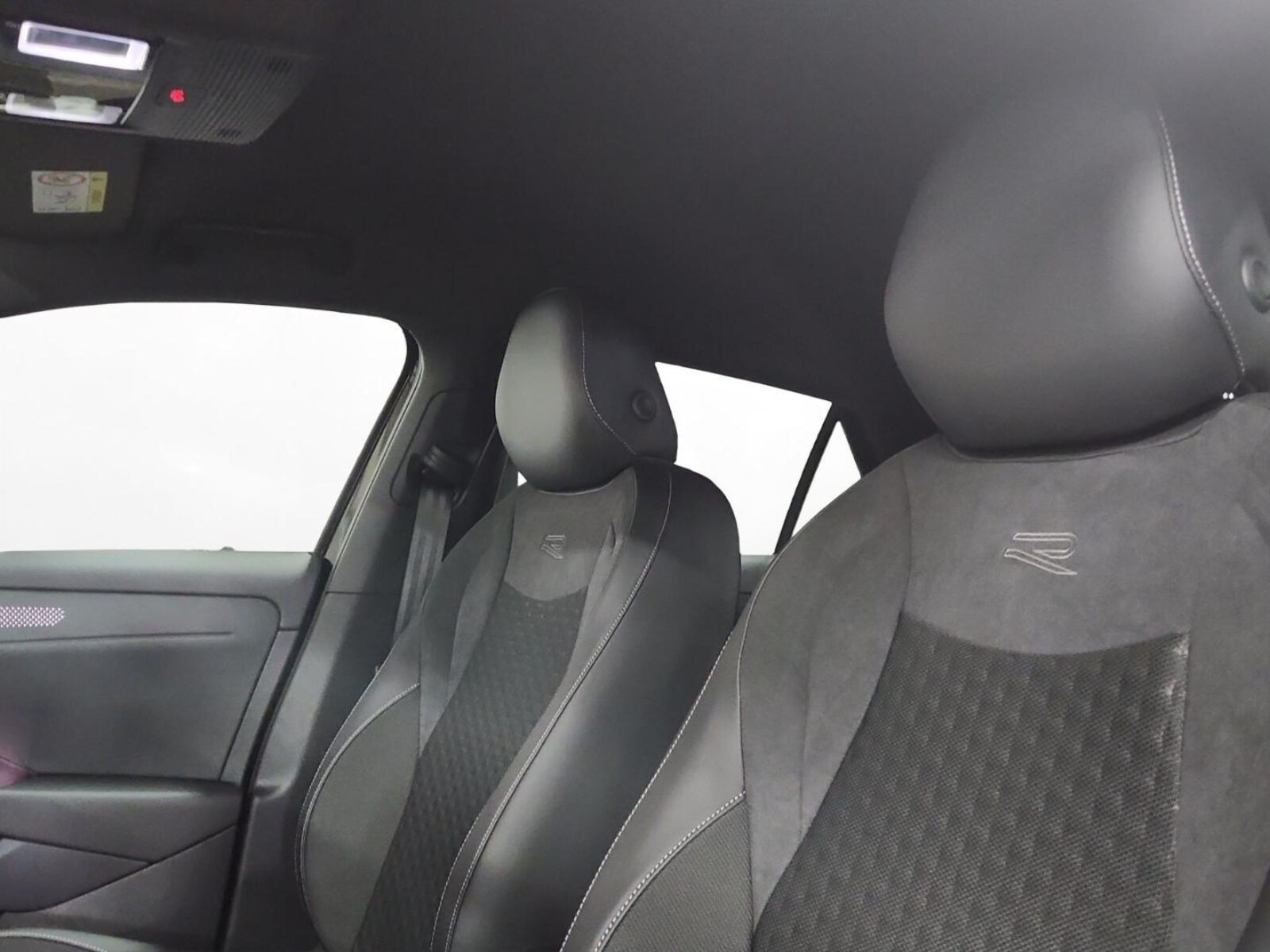 Volkswagen T-Roc – Bild 15