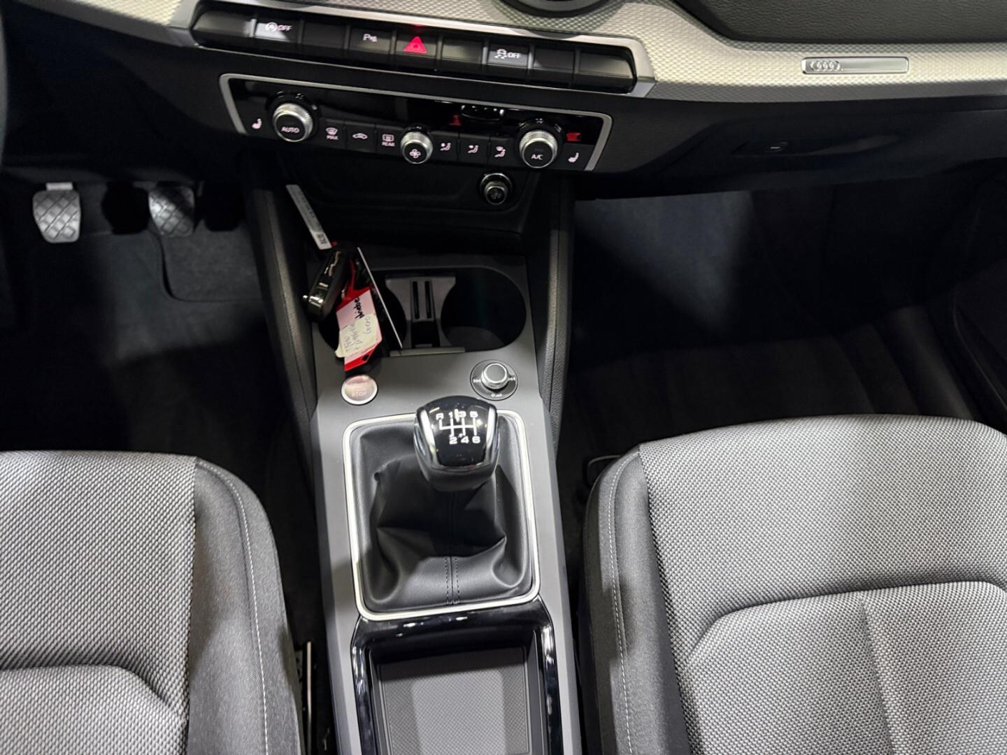 Bild über Audi Q2 advanced 30 TFSI Schaltgetriebe - für weitere Informationen kontaktieren Sie den Audi Partner