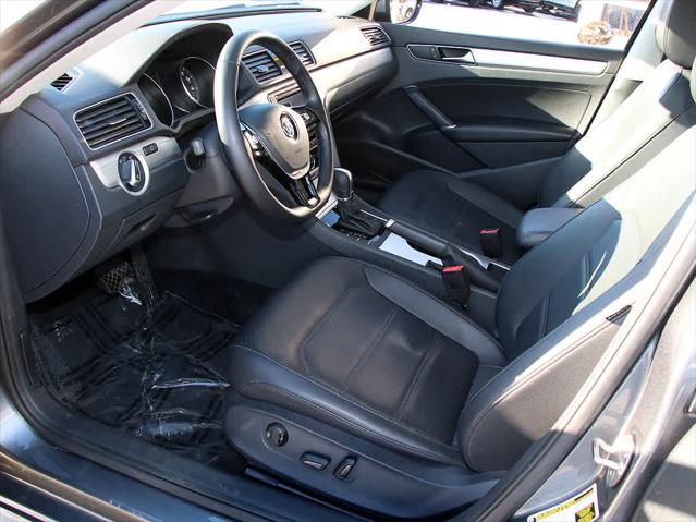 2019 VOLKSWAGEN PASSAT - Image 18