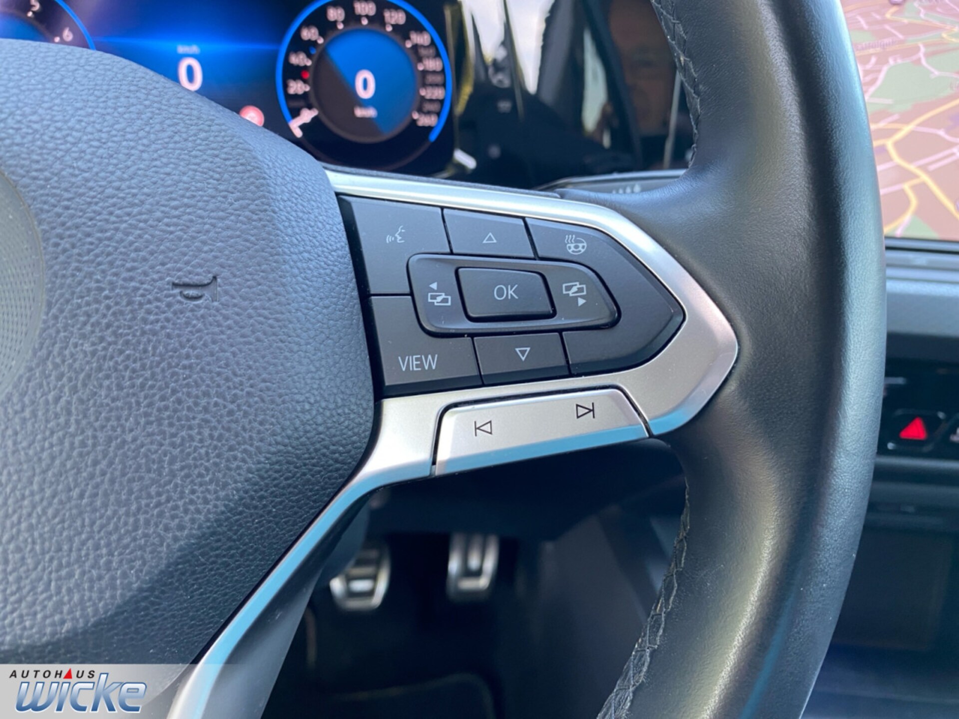 Volkswagen Golf Active